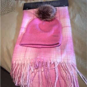 Steve Madden toque and scarf
